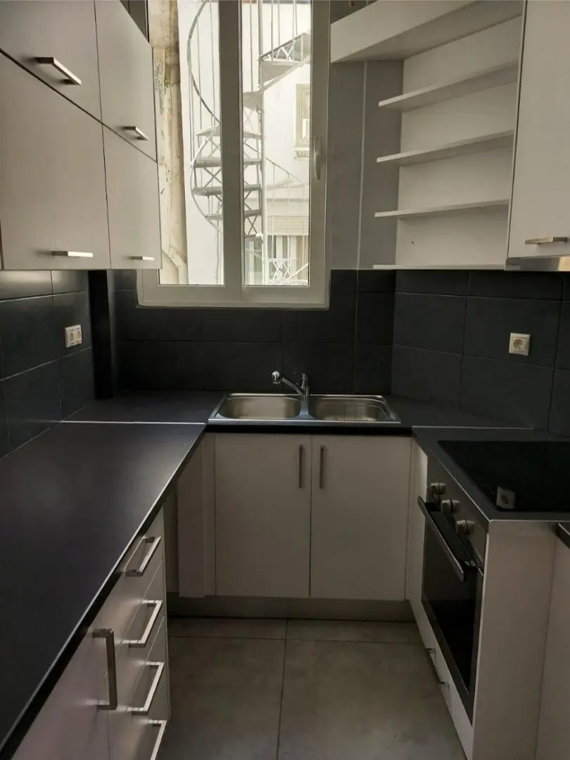 Ανακαίνιση σαλονιού σύγχρονου διαμερίσματος στην Αθήνα